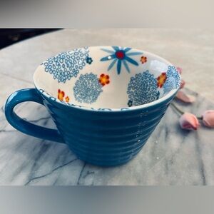 Starbucks 2007 Blue Ribbed 12 Oz Mug Bright Floral Interior